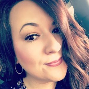 Meet your Posher, Tania